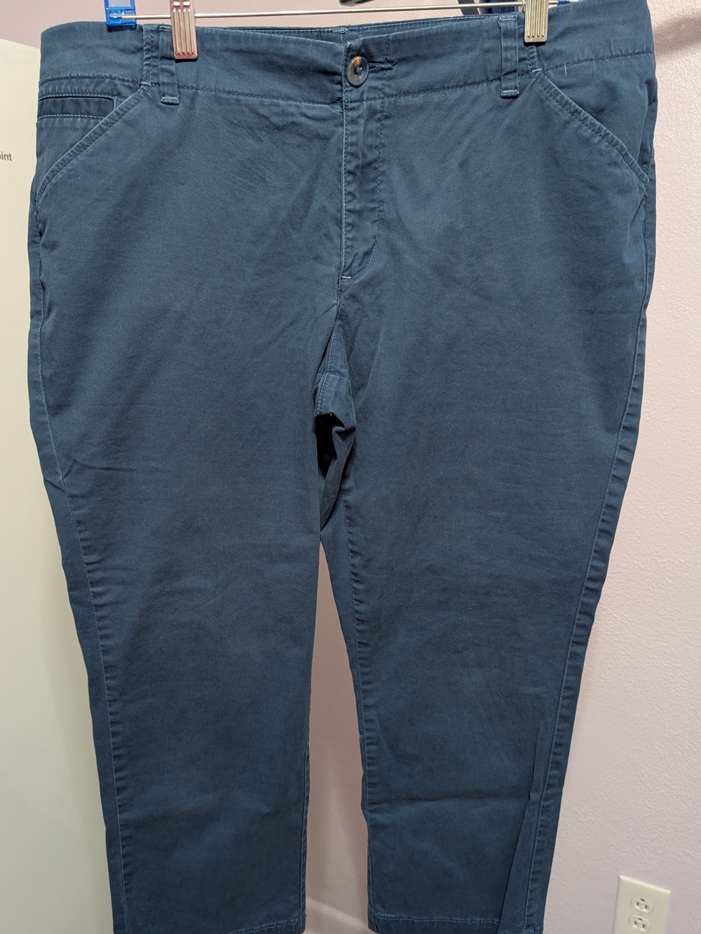Lee Women's Dark Navy Capris